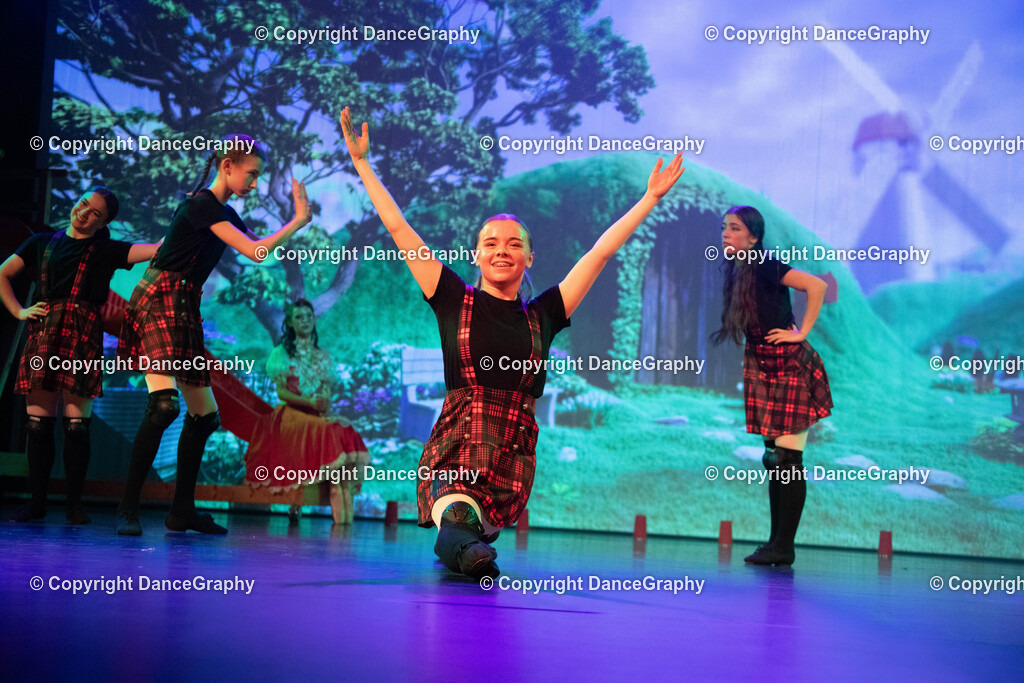 GPHY3090 | DanceGraphy - Realisiert mit Pictrs.com