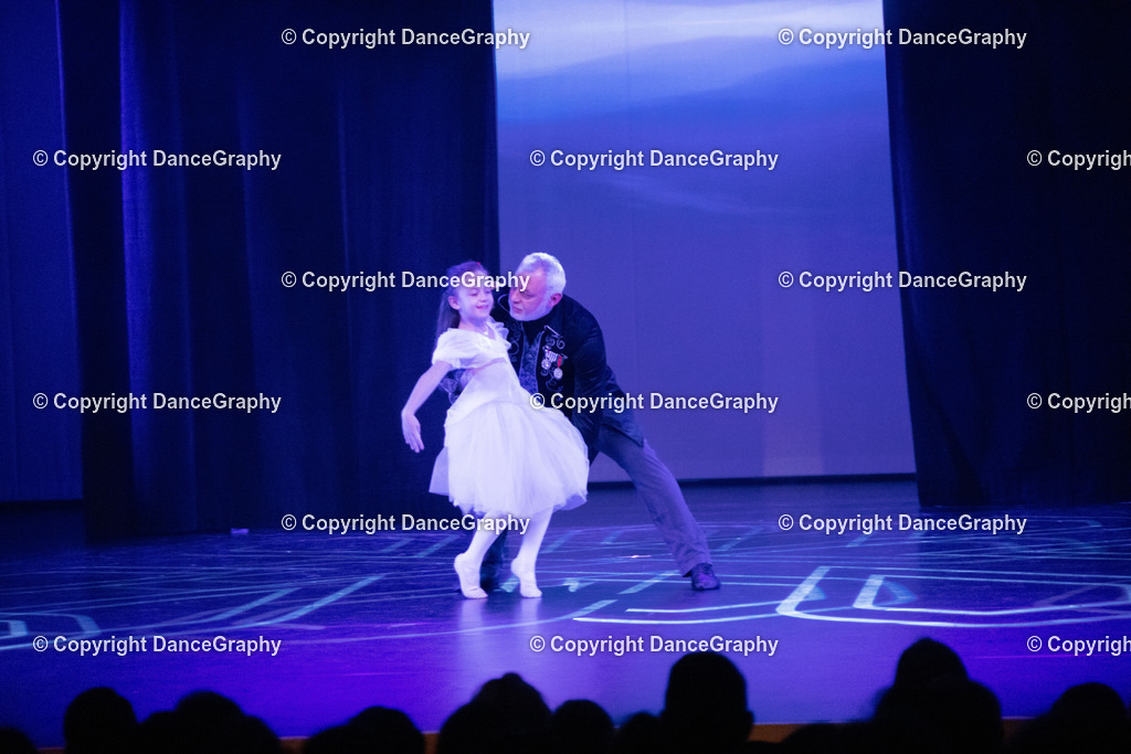 GPHY1489 | DanceGraphy - Realisiert mit Pictrs.com