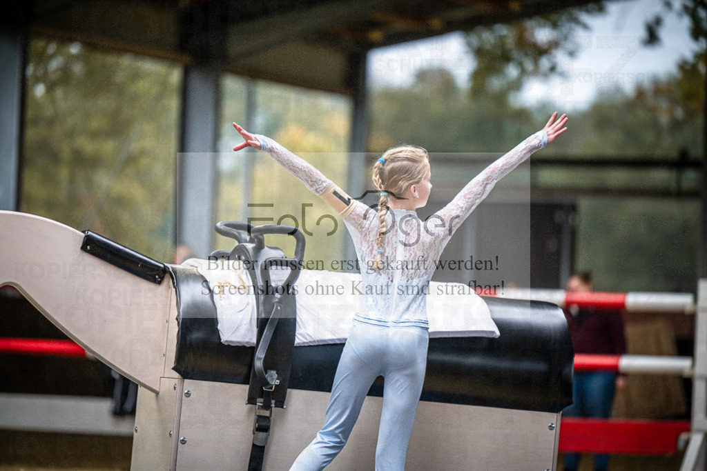 DOS_0721 | Entdecke hochwertige Reitturnierfotos von Foto Oger. Professionell, emotional und authentisch – jetzt Lieblingsmomente im Shop bestellen.Deutschlandweite Turnierfotografie. - Realisiert mit Pictrs.com