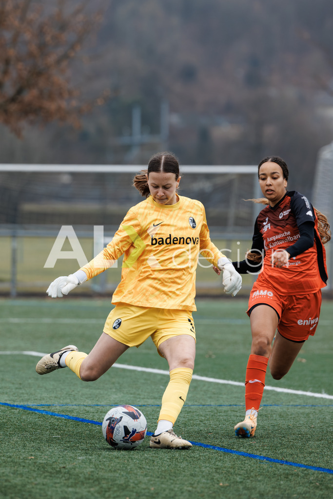 Fußball I Frauen I Saison 2025-2026 I Freundschaftsspiel I FC Aarau Frauen - SC Freiburg U20 I 24.01.2026 | 1 Lea Linsler (SC Freiburg U20) – Tor - Realisiert mit Pictrs.com
