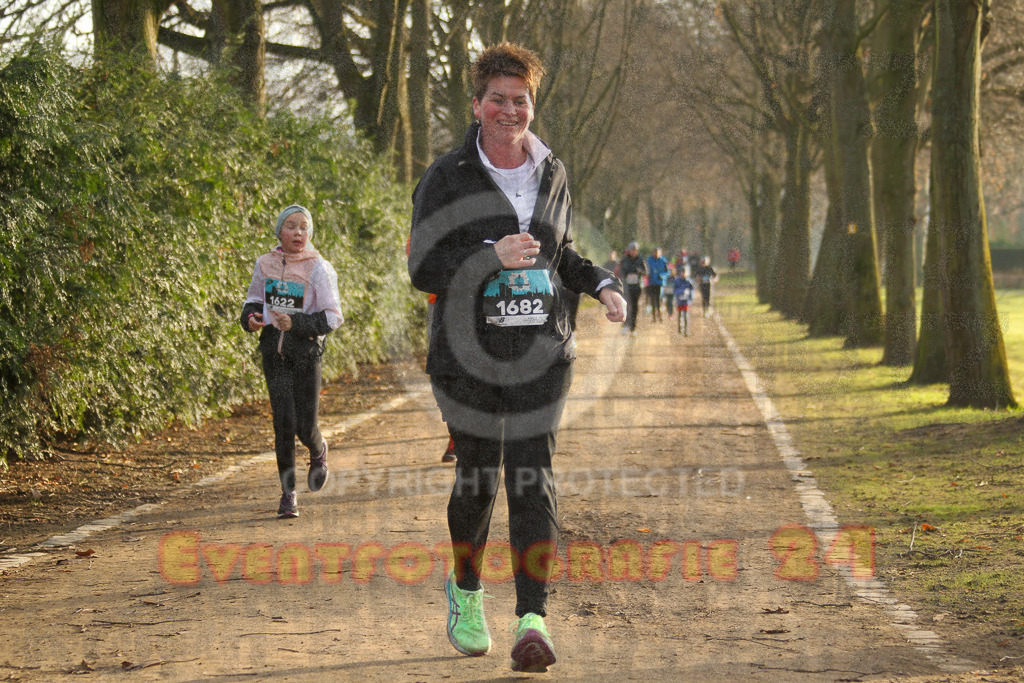 241231_1025_EV4_4228 | Sportfotografie im Rhein-Sieg Kreis, Köln, Bonn, NRW, Rheinland Pfalz, Hessen, etc. Unser Tätigkeitsfeld umfasst den Laufsport vom Volkslauf über den Marathon, Duathlon, Triathon bis zum Ultralauf wie Kölnpfad Ultra oder Schindertrail.