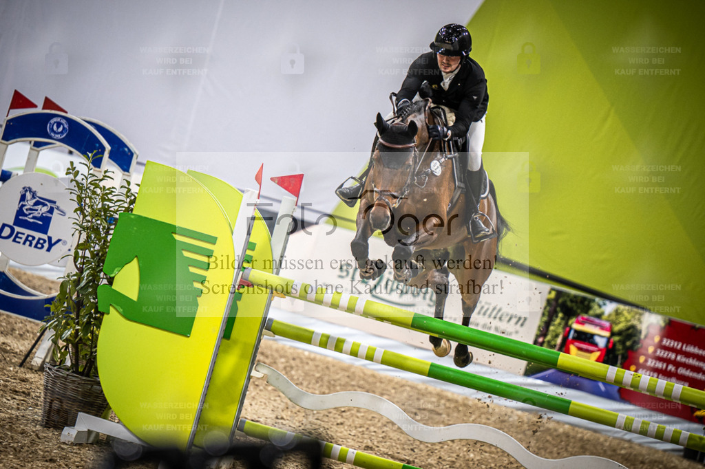 DOS_0700 | Entdecke hochwertige Reitturnierfotos von Foto Oger. Professionell, emotional und authentisch – jetzt Lieblingsmomente im Shop bestellen. - Realisiert mit Pictrs.com