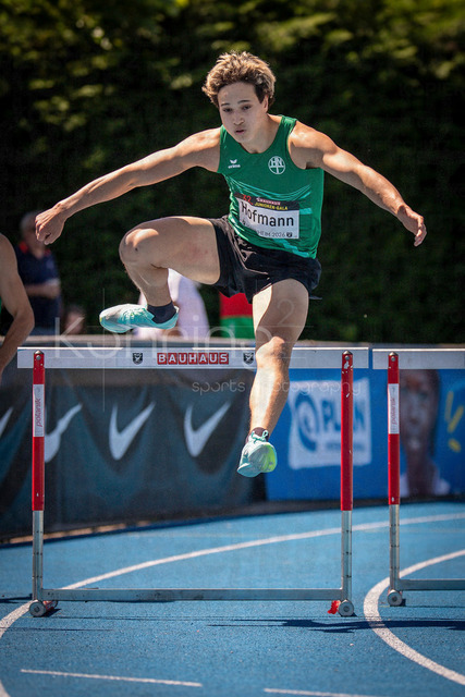 Juniorengala 2026; Mannheim, 13.06.2026 | MANNHEIM, GERMANY - JUNE 13, 2026 : Nils Hofmann (GER/HNT Hamburg) competing in the men’s U20 400m hurdles during the Juniorengala 2026 at Michael-Hoffmann-Stadion on June 13, 2026 in Mannheim, Germany.