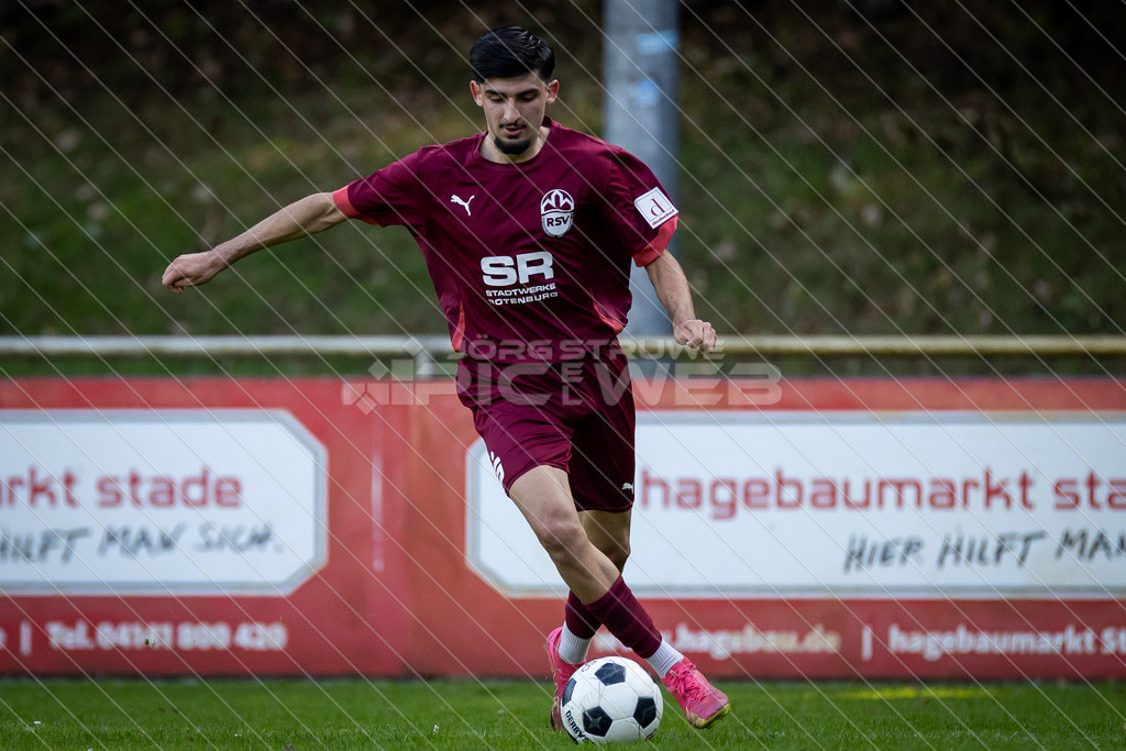 20250928_Picselweb-Fotografie_1R3_2289 | Spielszenen aus dem Spiel VfL Güldenstern Stade - Rotenburger SV. Ergebnis 0:3 - Realisiert mit Pictrs.com