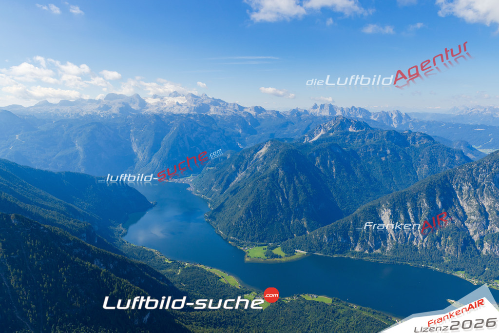 Hallstätter See Hallstatt Bild- Das Luftbild wurde 2025 vom UL-Flugzeug heraus erstellt ( keine Drohne ) - Hochauflösende Luftaufnahme -Nicht vergleichbar mit Google Maps oder Satelittenbilder- Die Geschenkidee !Mit Lizenz und Bildrechte bestellbar