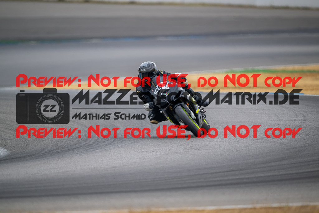 MaZZes-Fotomatrix-20260809-580280 | R1