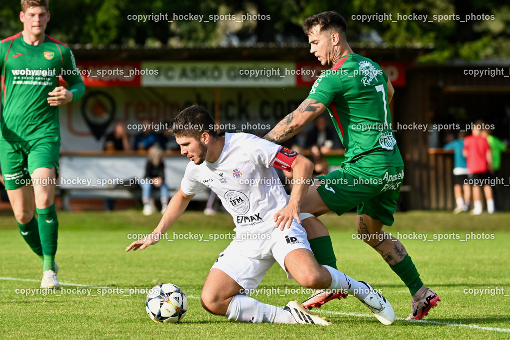 FC ASKÖ Gmünd vs. Union Matrei  | #10 Jonathan Panzl Matrei, #7 Domen Potocnik FC Gmünd, FC ASKÖ Gmünd vs. Union Matrei , FC ASKÖ Gmünd vs. Union Matrei  am 21.09.2024 in Gmünd (Sportplatz Gmünd), Austria, (Photo by Bernd Stefan)