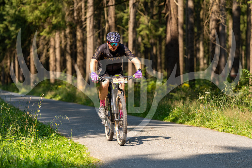_DSC7571 | Fotogalerie der Treibjagd im Dunkelwald - Dein MTB Etappenrennen im Erzgebirge - Realisiert mit Pictrs.com