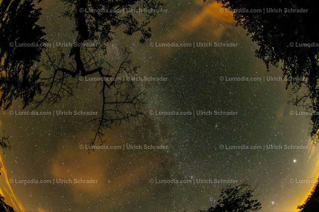 10049-12997 - Sternenhimmel | Stockfoto und Bilderpool mit Bildmaterial aus Deutschland, dem Harz, Halberstadt, Quedlinburg, Wernigerode und weltweit. Qualitativ hochwertige und professionelle Fotos anschauen und kaufen. - Realisiert mit Pictrs.com