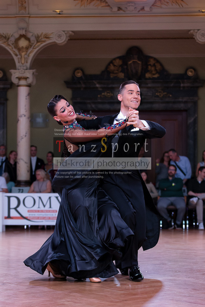 20240706_WDSF_RS_Std_9371 | Tanzsportbilder, Standardtanz, Lateintanz, WDSF, DTV, LTVB, dancecomp, goc, hessen tanzt, blaues band der spree, walzer, tango, wiener walzer, slowfox, quickstepp, samba, rumba, cha-cha-cha, paso doble. jive, hd-kroft photography, turniertanzsport