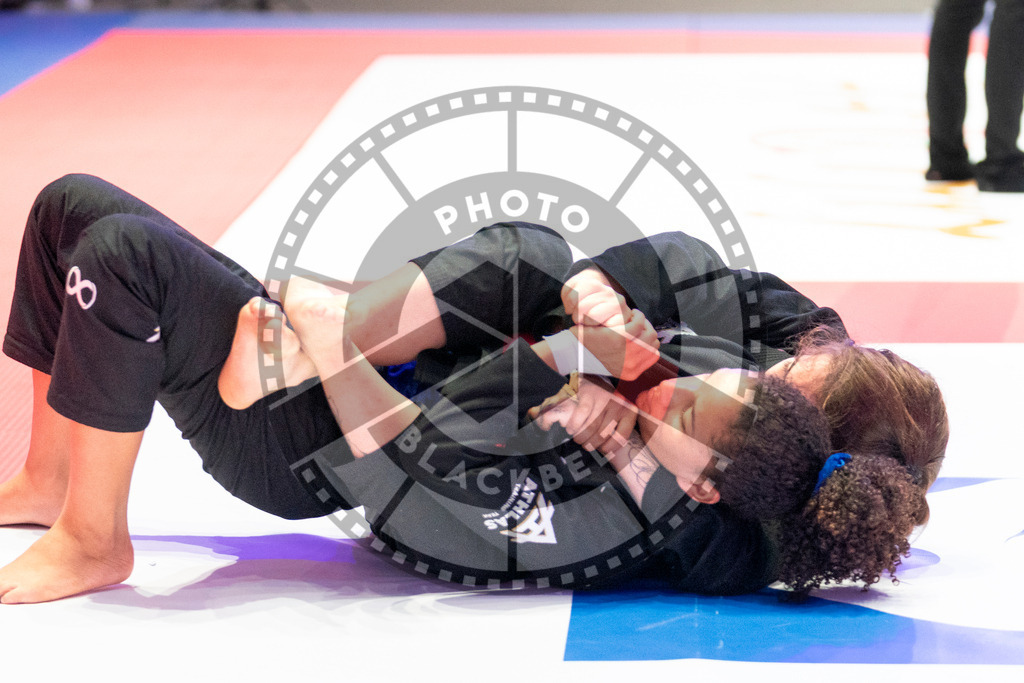 20231109PBB5724 | Fighters compete during the AJP World Professional Championship in the Mubadala Arena in Abu Dhabi, Arab United Emirates, on November 9, 2023.