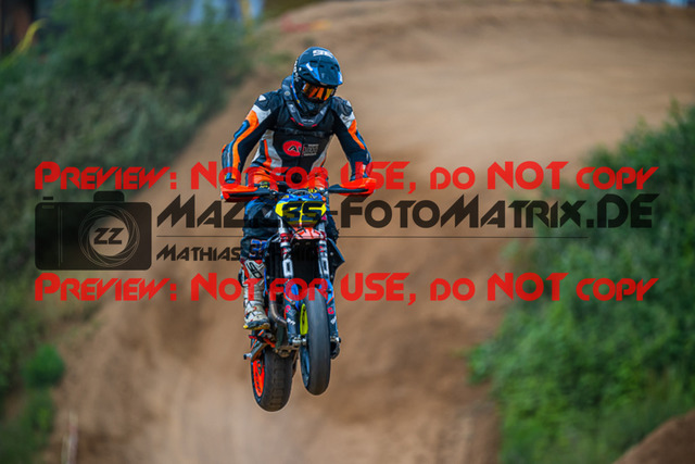 MaZZes_FotoMatrix_220528_7822 | Fotograf Mathias Schmid
Sportfotograf,
Eventfotograf,
Hochzeitsfotograf,
Portraitfotograf