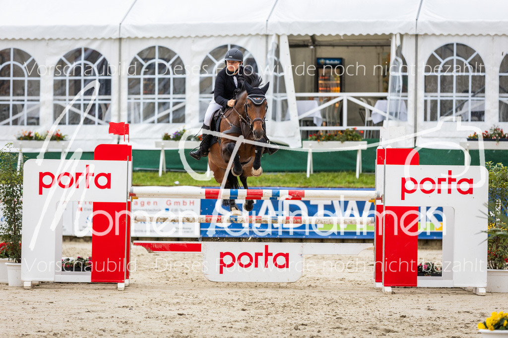 BHO-2PhSpr-M-156 | MomenTaufnahmen Pferdesportfotos