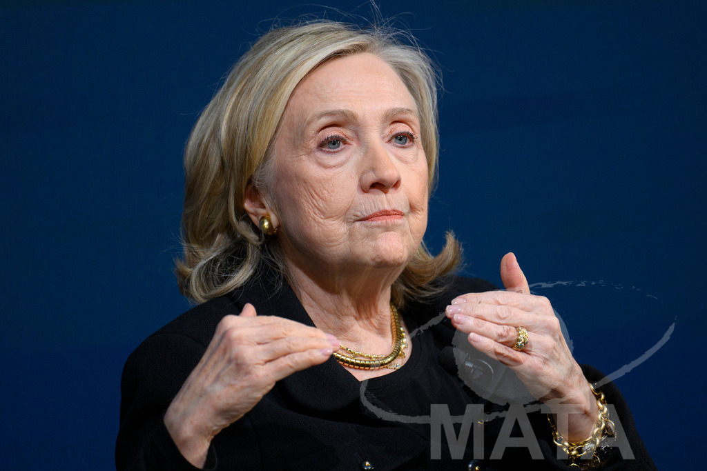 _DWA4009 | Die US-Politikerin Hillary Clinton auf der Veranstaltung Bridging Scholarship and Statecraft im Rahmen der Münchner Sicherheitskonferenz 2026. München, 13.02.2026 Bayern Deutschland  - Realisiert mit Pictrs.com