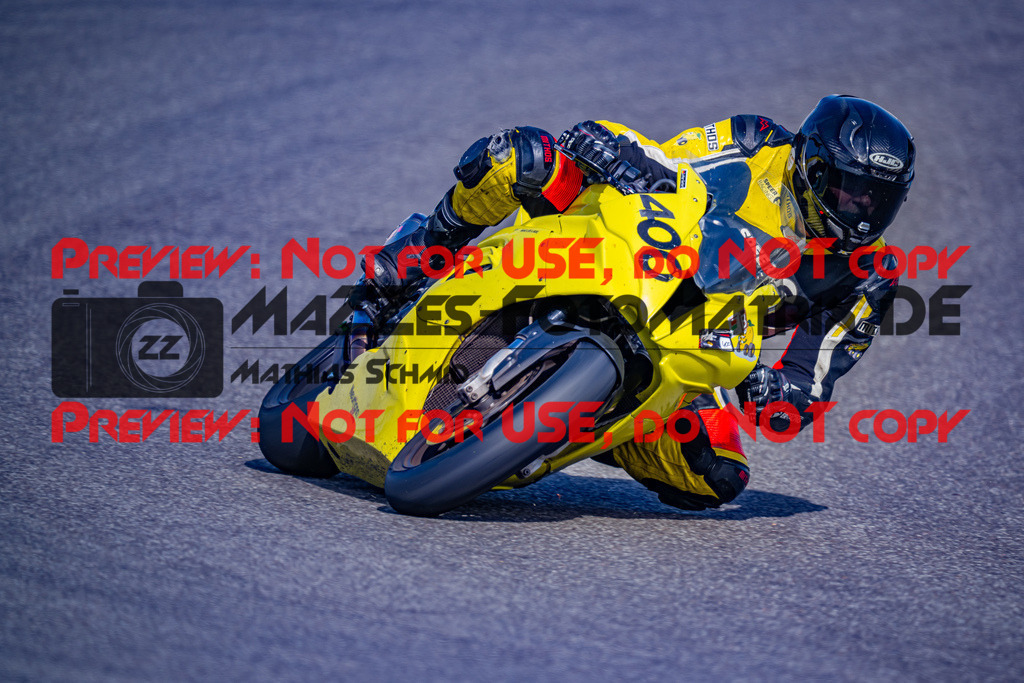 MaZZes_Fotomatrix_20260406_6007705_5763-2 | WEISS