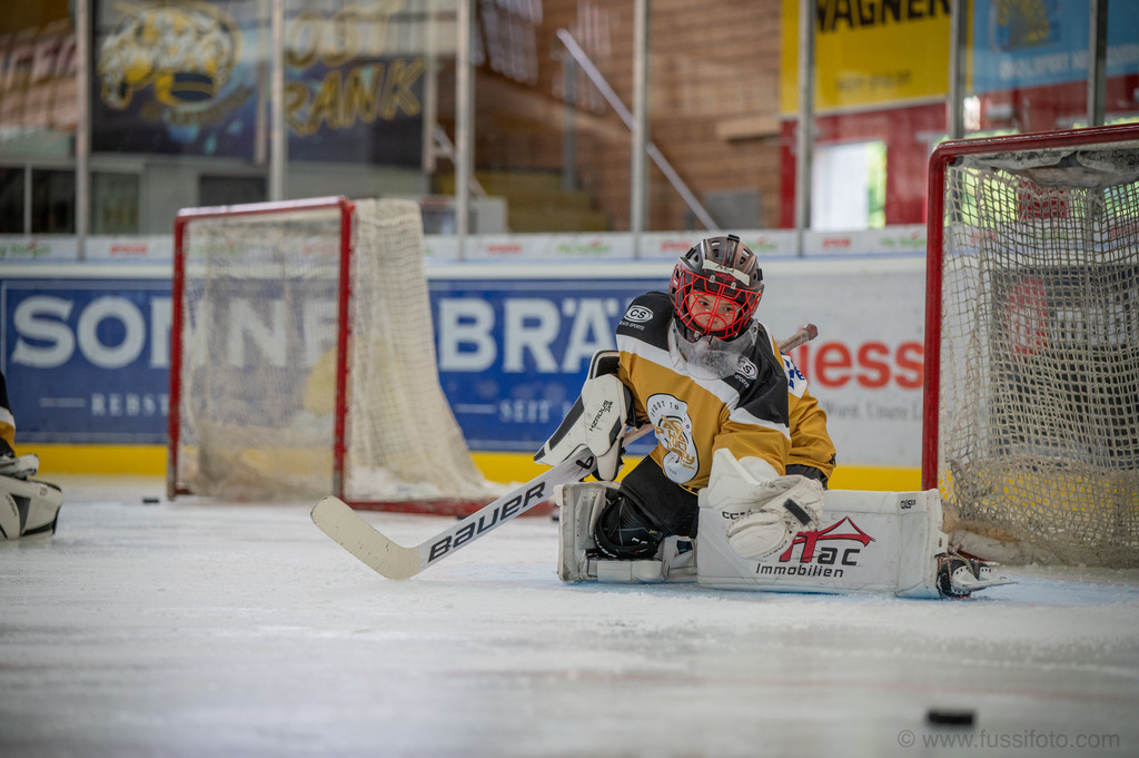 2025-09JP Hockey-Camp-Widnau-293 | "Fussifoto.com – Ihr Ansprechpartner für hochwertige Fotografie! Entdecken Sie kreative Bilder und professionelle Dienstleistungen. Kontaktieren Sie uns für Ihre Projekte!"