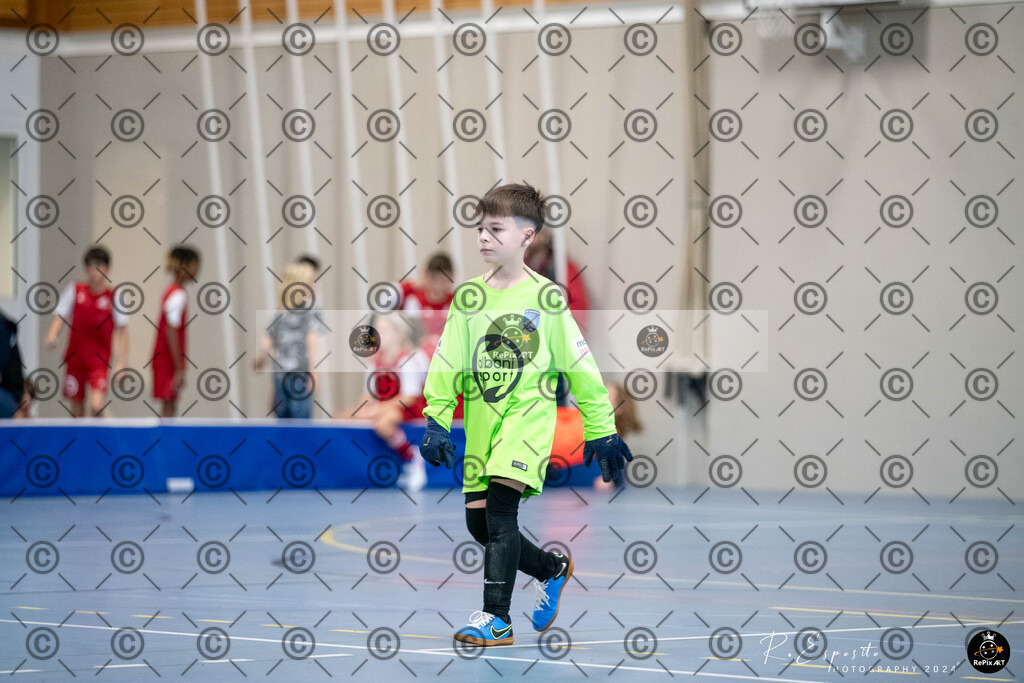 20241201_FCR-Hallenturnier-Ea_RAW-6_012 | Sport und Naturfotografie von Roberto Esposito zeigt echte Momente Bewegung und die Schönheit der Natur. Ausdrucksstarke Bilder schaffen Emotionen.