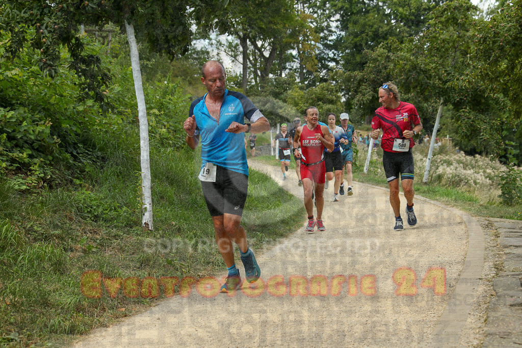 250824_1346_EX1_3587 | Sportfotografie im Rhein-Sieg Kreis, Köln, Bonn, NRW, Rheinland Pfalz, Hessen, etc. Unser Tätigkeitsfeld umfasst den Laufsport vom Volkslauf über den Marathon, Duathlon, Triathon bis zum Ultralauf wie Kölnpfad Ultra oder Schindertrail.