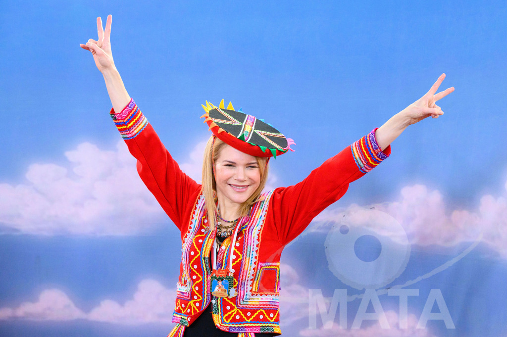 _DWI4450 | MATA IndoCon - Realized with Pictrs.com