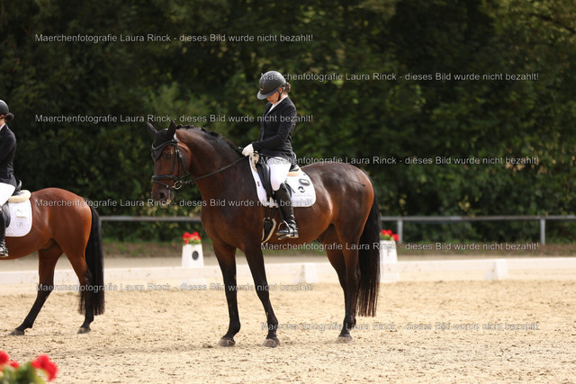 HG9A0816 | laurarinckfotografie - Realisiert mit Pictrs.com