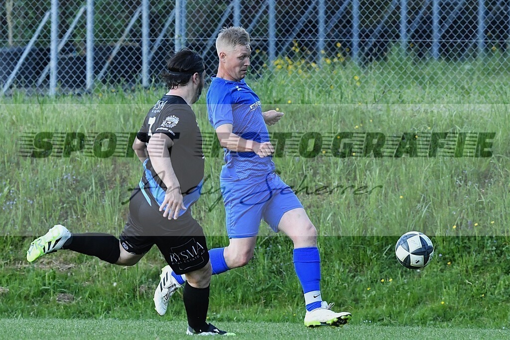 aaaDSC_2931 | Kaufen Sie Sportbilder im Onlineshop von Andy Scherrer Sportfotografie. Faszinierende Bilder von Sportevents aus der ganzen Schweiz. Fussball, Frauenfussball, Unihockey, Handball, Schwingen und weiteren Sportarten. - Realisiert mit Pictrs.com