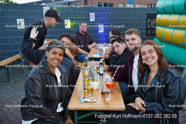 49Geburtstag Thomas Meyer |  Fotograf Kurt Hoffmann - Realisiert mit Pictrs.com