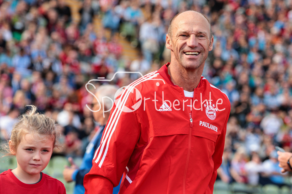 FC Bayern Muenchen - TSV 1860 Muenchen | Hansi Pfluegler (FCB #3) in Aktion
