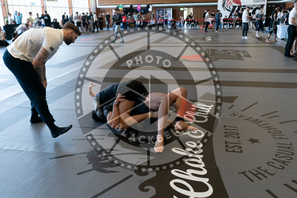20250329PBB2247 | Fighters compete during the International Luta Livre (ILLCS) Germany IX Spring 2025 Competition spring on March 29, 2025 in Hannover, Germany.© Chiara Dazi