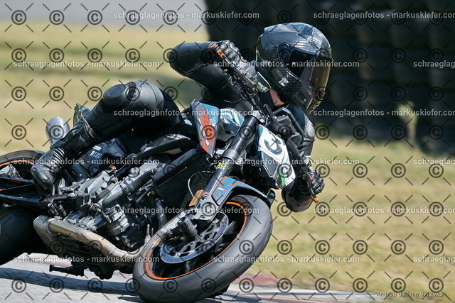 25bt04-1087 | markuskiefer.com - Realisiert mit Pictrs.com