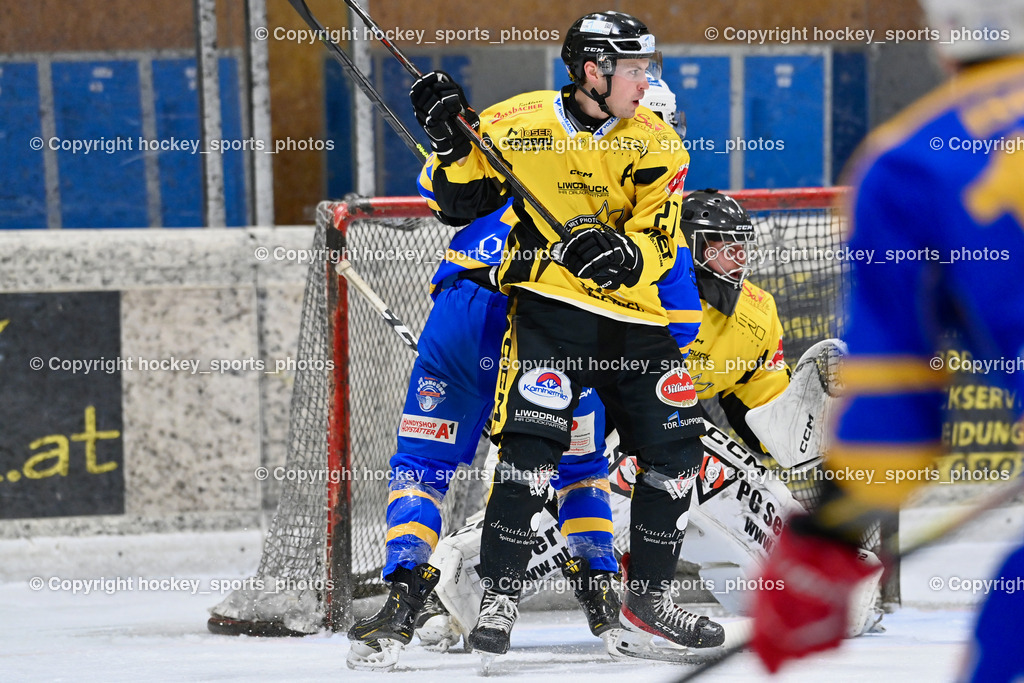 EC MET PHOTOVOLTAIK HORNETS SPITTAL vs. EHC Althofen  | #27 Moser Daniel EC Hornets Spittal, #1 Zauchner Rene EC Hornets Spittal, EC MET PHOTOVOLTAIK HORNETS SPITTAL vs. EHC Althofen , EC MET PHOTOVOLTAIK HORNETS SPITTAL vs. #27 Moser Daniel EC Hornets Spittal, #1 Zauchner Rene EC Hornets Spittal, , EHC Althofen  am 25.01.2025 in Villach (Stadthalle Villach), Austria, (Photo by Bernd Stefan)