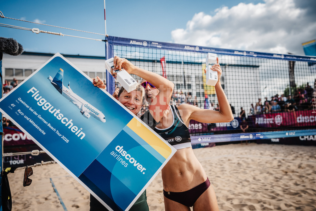 Beachvolleyball | Frauen | Allianz German Beach Tour 2025 | Tourstop Berlin | 17.08.2025 | v.l. Melanie Gernert und Nele Barber gewinnen das Turnier in Berlin