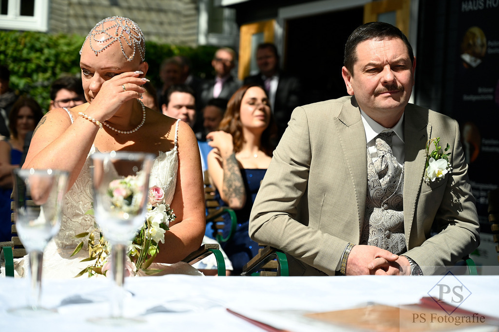 _DSC4615 | Hochzeitsfotograf aus Leidenschaft in Büren und Umgebung - Professionelle Hochzeitsreportagen mit emotionalen Fotos - Realisiert mit Pictrs.com