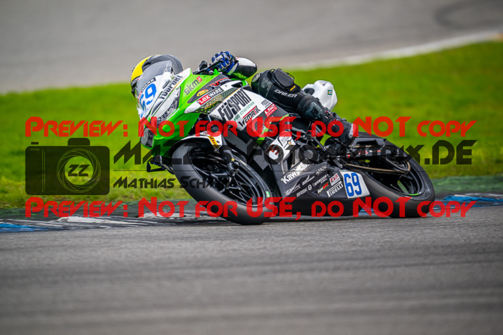 MaZZes_FotoMatrix_220924_8509 | IDM300