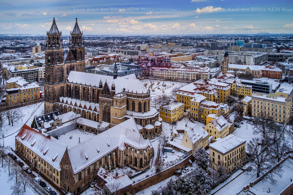 Dom im Schnee und City-0014 | Dom und Domplatz im Schnee und Winterkleid - Realisiert mit Pictrs.com