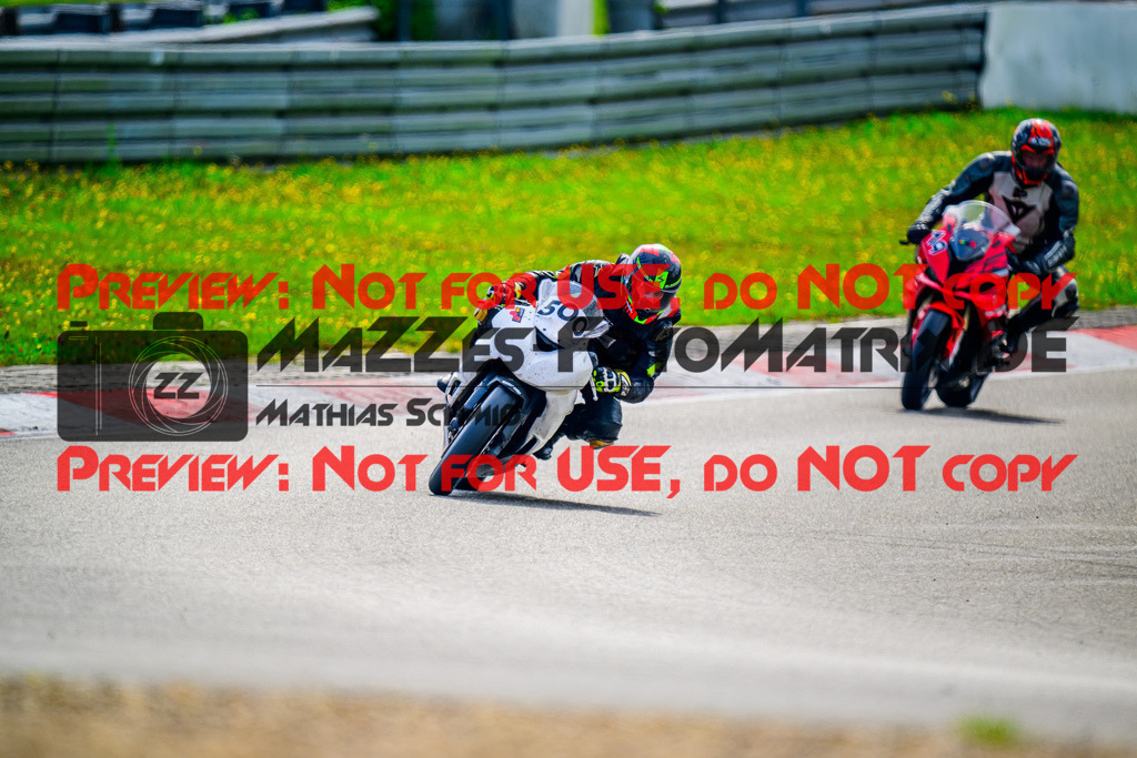 MaZZes_FotoMatrix_240910_6007705_8787 | ROT