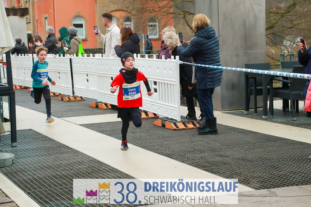 400m AOK Junior Cup | 3 Koenigslauf 2024 400m AOK Junior Cup - Realisiert mit Pictrs.com