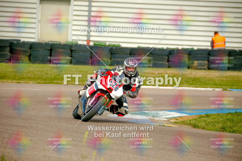 _MOT0202 | Hier findet Ihr Bilder von Touristenfahrten auf der Nürburgring Nordschleife oder von anderen Veranstaltungen die ich besucht habe. Viel Spass beim Durch Schauen 