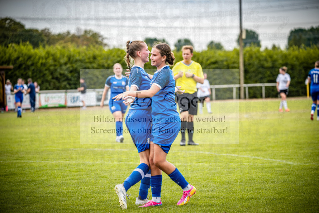 SG Bohmte/Ostercappeln/Schwagstorf - SV Harderberg - Frauen Bezirkpokal | Frauen Bezirkpokal · 1. Damen - 1. Damen · Sportplatz - Realisiert mit Pictrs.com