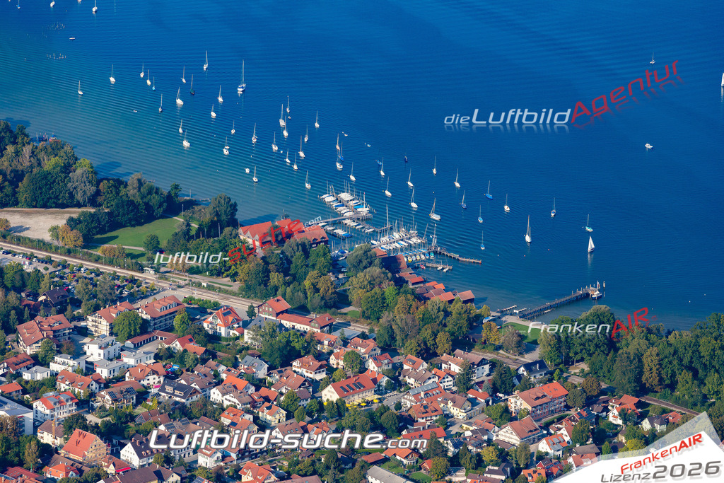 Aktuelles Luftbild von  Dießen am Ammersee - Die Luftaufnahme wurde 2020 mittels UL-Flugzeug erstellt ( keine Drohne ) - hochauflösende Kamera-Systeme von  Canon -Beste Qualität - Für grossformatige Ausdrucke geeignet. Die Geschenkidee !