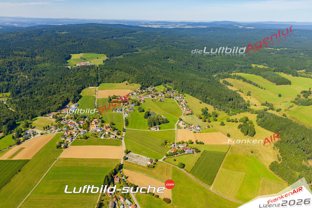 Geschenkidee Neudorf bei Georgenberg -Die Luftbildaufnahme wurde 2025 vom UL-Flugzeug heraus erstellt ( keine Drohne ) - Hochauflösende Luftaufnahme -Nicht vergleichbar mit Google Maps oder Satelittenbilder- Die Geschenkidee !Mit Lizenz und Bildrechte bestellbar