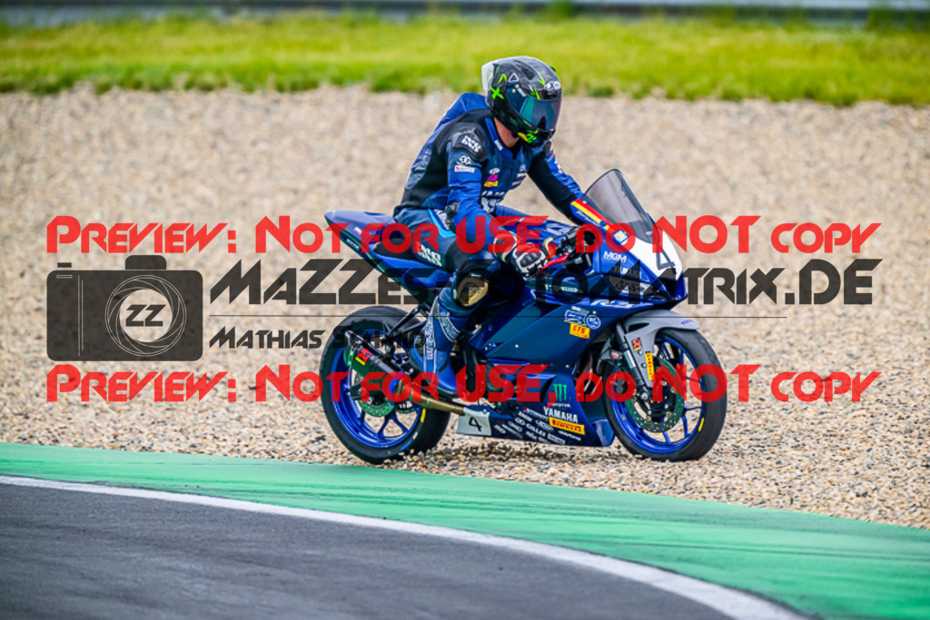 MaZZes_FotoMatrix_220521_9040 | Fotograf Mathias Schmid
Sportfotograf,
Eventfotograf,
Hochzeitsfotograf,
Portraitfotograf