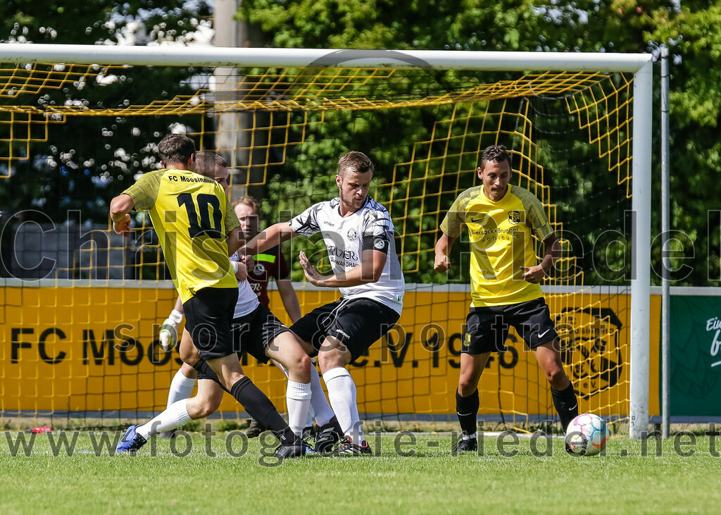 2023-07-09_021_FC_Moosinning_II_gegen_FC_Herzogstadt | Moosinning, Deutschland, 09.07.2023:
Fußball, Kreisliga 2023 / 2024, Testspiel, FC Moosinning II gegen FC Herzogstadt, Endergebnis: 2:1

Foto: Christian Riedel / fotografie-riedel.net
