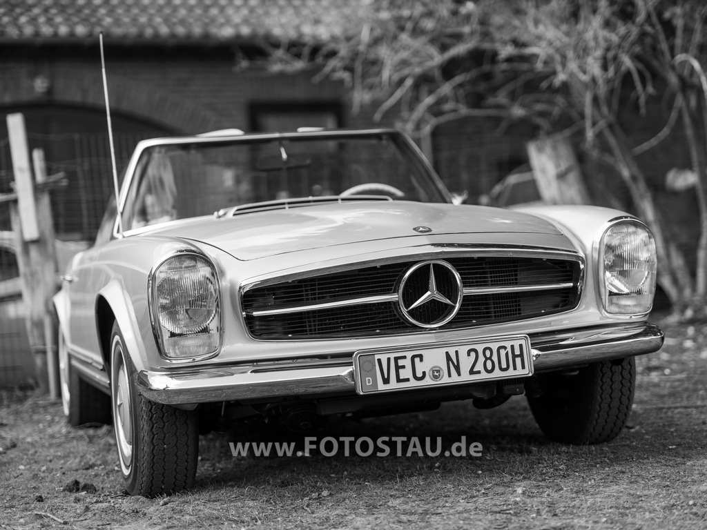 20250928-00164 | Erleben Sie hier die Faszination der klassischen Fahrzeuge in Bildern und lassen sich begeistern! - Realisiert mit Pictrs.com