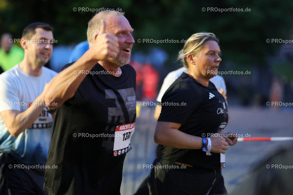 21. Nachtlauf des ASV Köln; Köln, 08.05.24 | Impressionen vom 21. Nachtlauf des ASV Köln am 08.05.24 in der Altstadt von Köln (Deutschland). Foto: BEAUTIFUL SPORTS/Bernd Hoffmann