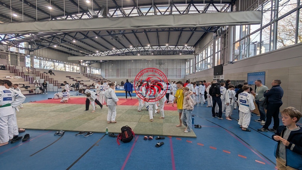 1000108021 | Fotos vom Adler Cup - Pictures from Adler Cup

Hier findet Ihr alle Eindrücke und großen Momente der Adler Cup Wochenenden. Here you will find all impressions and great moments of the Adler Cup weekends. - Realisiert mit Pictrs.com