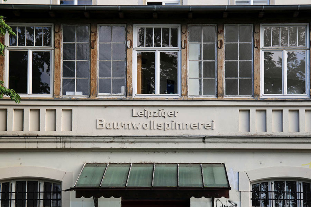 Foto: Leipzig - Leipziger Baumwollspinnerei | Das Team hinter BILDLEXIKON LEIPZIG bündelt historische wie aktuelle Informationen über die Stadt Leipzig in Text und Bild auf einer Plattform und stellt diese der interessierten Öffentlichkeit zur Verfügung.