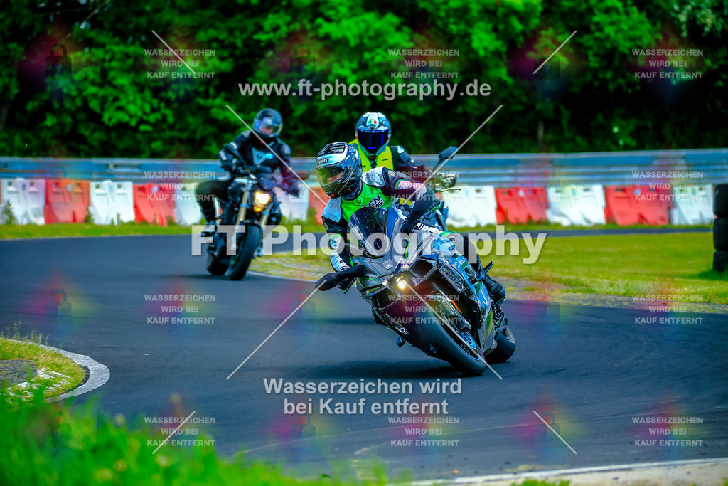 _NBG4442 | Hier findet Ihr Bilder von Touristenfahrten auf der Nürburgring Nordschleife oder von anderen Veranstaltungen die ich besucht habe. Viel Spass beim Durch Schauen 