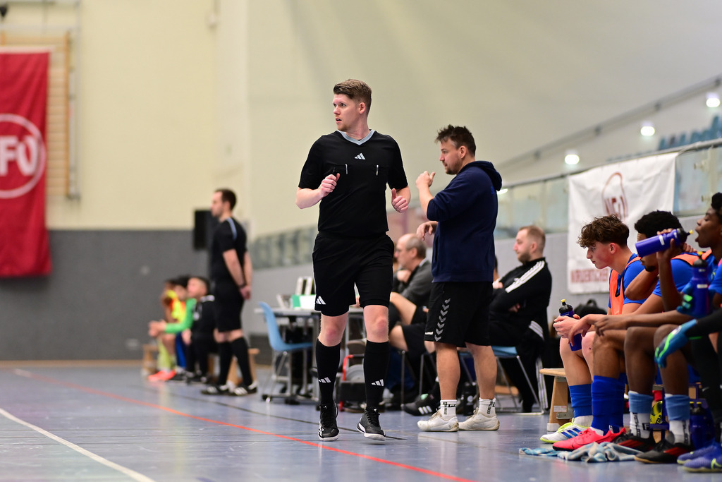 Futsal I Junioren I Saison 2024-2025 I NORDFV Regionalmeisterschaft I 082434 | Der Sportfotograf. - Realisiert mit Pictrs.com