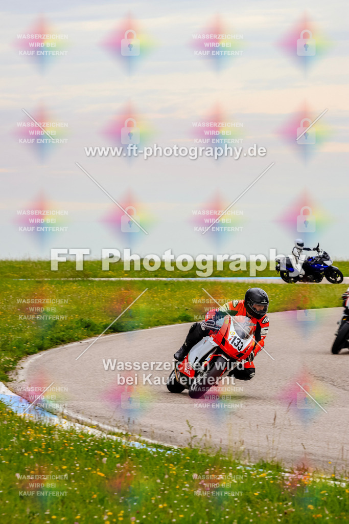 MotoTeam-1842 | Hier findet Ihr Bilder von Touristenfahrten auf der Nürburgring Nordschleife oder von anderen Veranstaltungen die ich besucht habe. Viel Spass beim Durch Schauen 