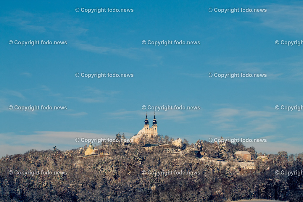 Pöstlingberg_ Pöstlingbergkirche_ Wallfahrtsbasilika_ Wahrzeichen_ Linz_ 08.12.2023-4 | 08.12.2023, Pöstlingberg, AUT, Pöstlingbergkirche, Wallfahrtsbasilika, Wahrzeichen, Linz, im Bild Pöstlingberg im Schnee